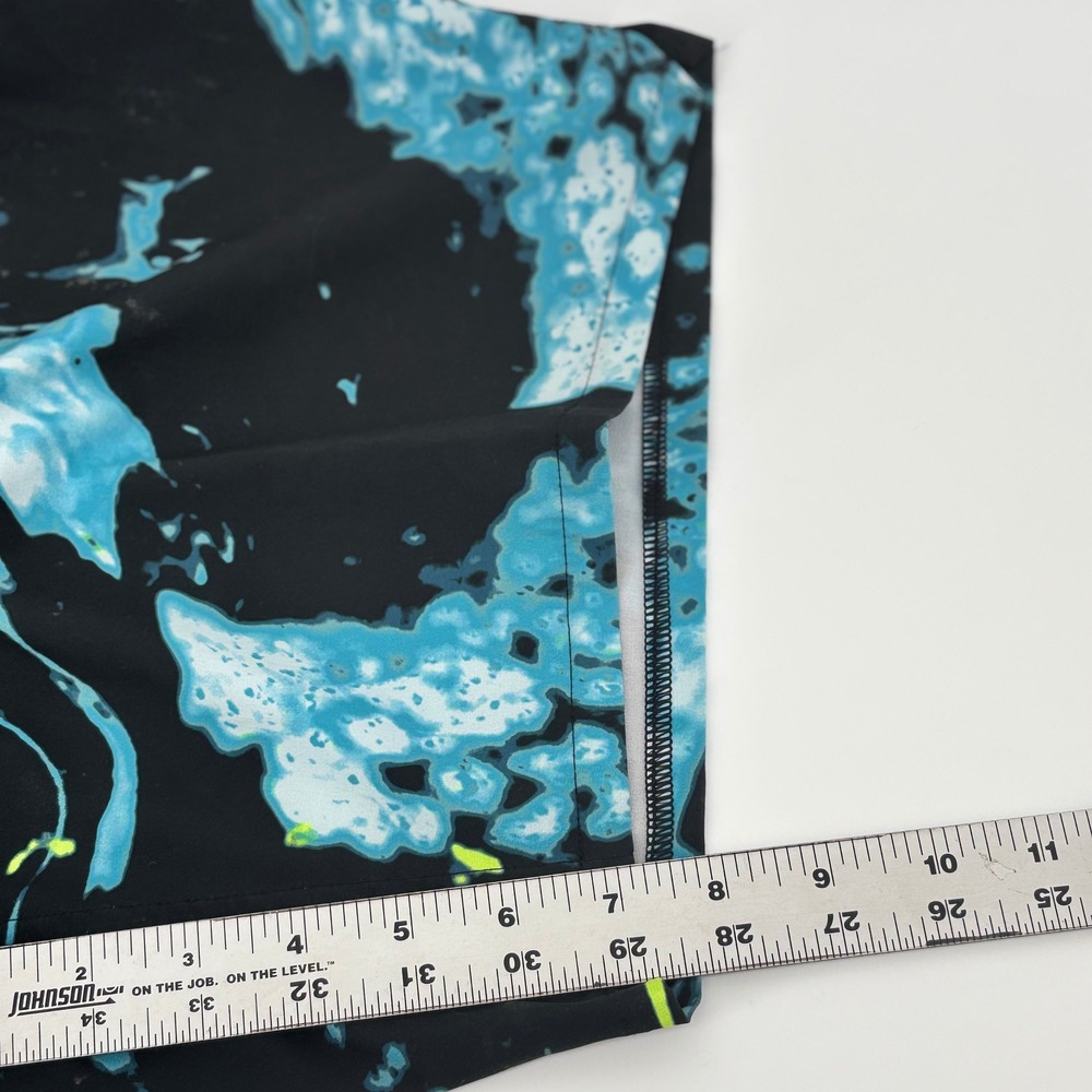 Under Armour Mens Loose Fit‎ Athletic Shorts Black Blue Marble Print Medium 7in - Picture 6 of 9